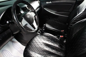 Седан Hyundai Solaris 2011 года, 679000 рублей, Сургут