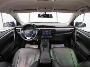 Седан Toyota Corolla 2013 года, 1200000 рублей, Брянск