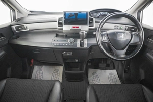 Минивэн Honda Freed 2014 года, 1199000 рублей, Кемерово