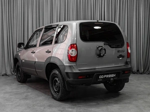 Внедорожник Chevrolet Niva 2013 года, 525000 рублей, Тюмень