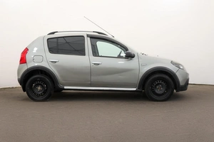 Хетчбэк Renault Sandero Stepway 2012 года, 600000 рублей, Орёл