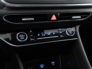 Седан Hyundai Sonata 2019 года, 2199046 рублей, Москва