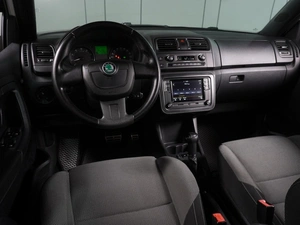 Хетчбэк Skoda Fabia 2012 года, 989000 рублей, Воронеж