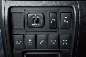 Внедорожник Toyota Land Cruiser 2012 года, 3697000 рублей, Красноярск