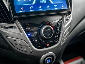 Хетчбэк Hyundai Veloster 2012 года, 999000 рублей, Красноярск