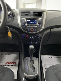 Седан Hyundai Solaris 2014 года, 897000 рублей, Солонцы