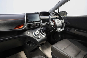 Минивэн Toyota Sienta 2020 года, 1889000 рублей, Новосибирск