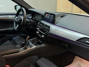 Седан BMW 5 серия 2018 года, 3697000 рублей, Красноярск