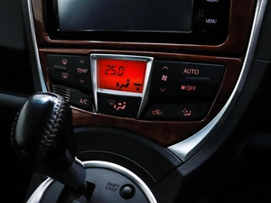 Хетчбэк Toyota Ractis 2016 года, 1029000 рублей, Красноярск