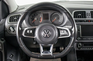 Седан Volkswagen Polo 2018 года, 819000 рублей, Пермь