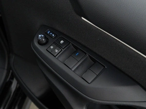 Хетчбэк Toyota Yaris 2021 года, 1224046 рублей, Москва