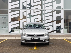 Седан Volkswagen Passat 2012 года, 1475000 рублей, Краснодар