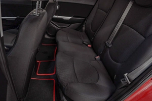 Хетчбэк Kia Rio 2013 года, 749000 рублей, Челябинск