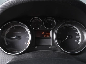 Хетчбэк Peugeot 308 2010 года, 589000 рублей, Ростов-на-Дону