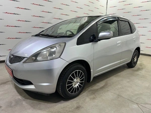 Хетчбэк Honda Fit 2009 года, 529000 рублей, Красноярск