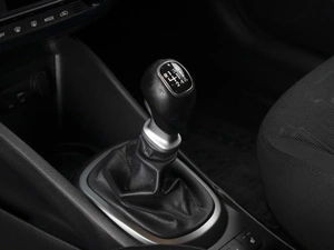 Седан Kia Rio 2017 года, 1040000 рублей, Омск