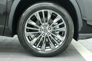 Внедорожник Toyota Highlander 2025 года, 5260000 рублей, Красноярск