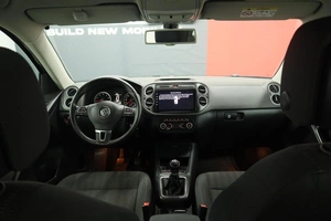 Внедорожник Volkswagen Tiguan 2014 года, 1580000 рублей, Курск