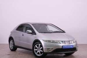 Хетчбэк Honda Civic 2007 года, 719000 рублей, Омск