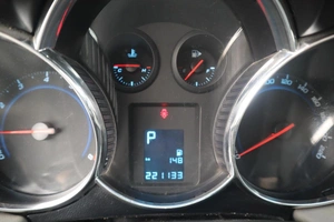 Хэтчбек Chevrolet Cruze 2011 года, 870000 рублей, Орёл
