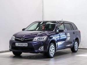 Универсал Toyota Corolla Fielder 2014 года, 1050000 рублей, Красноярск