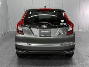 Хетчбэк Honda Fit 2018 года, 950000 рублей, Омск