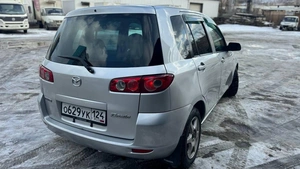 Хетчбэк Mazda Demio 2002 года, 380000 рублей, Красноярск