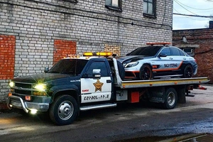 Эвакуатор. Услуги эвакуатора. Эвакуатор 1500 рублей, Красноярск