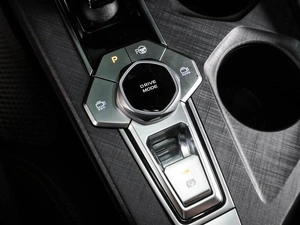 Лифтбек Changan UNI-V 2023 года, 2295000 рублей, Воронеж