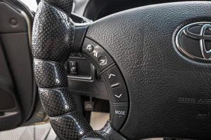 Седан Toyota Camry 2004 года, 989000 рублей, Барнаул