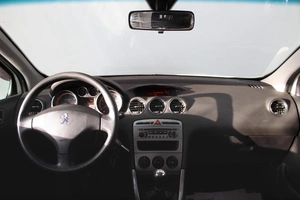 Хэтчбек Peugeot 308 2012 года, 520000 рублей, Смоленск