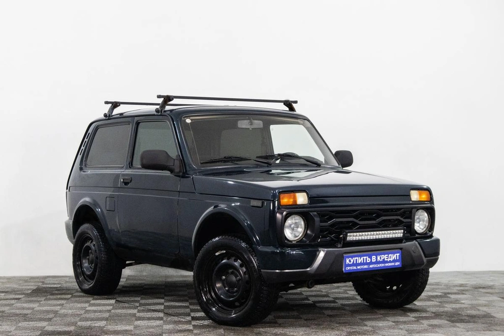 Внедорожник ВАЗ (LADA) 4x4 (Нива) 2017 года, 469000 рублей, Сургут