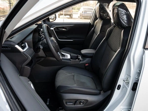 Внедорожник Toyota RAV4 2025 года, 4160000 рублей, Краснодар