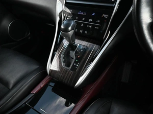 Внедорожник Toyota Harrier 2014 года, 2184000 рублей, Кирилловка