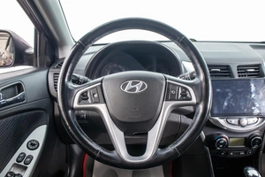 Седан Hyundai Solaris 2014 года, 1189000 рублей, Барнаул