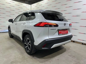 Внедорожник Toyota Corolla Cross 2024 года, 2890000 рублей, Красноярск