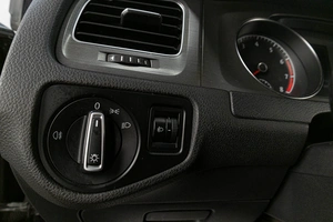 Хетчбэк Volkswagen Golf 2013 года, 1179000 рублей, Челябинск