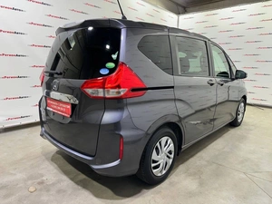 Минивэн Honda Freed 2019 года, 1450000 рублей, Красноярск