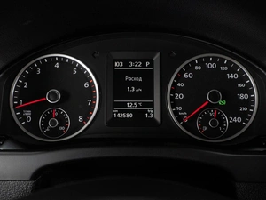 Внедорожник Volkswagen Tiguan 2013 года, 1544000 рублей, Тюмень