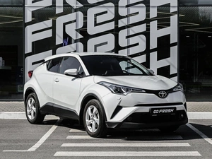 Внедорожник Toyota C-HR 2018 года, 2399000 рублей, Волгоград