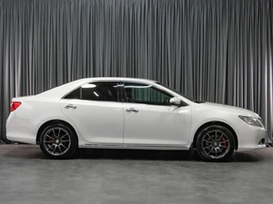 Седан Toyota Camry 2014 года, 1555000 рублей, Тюмень