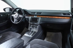 Седан Volkswagen Passat 2011 года, 1099000 рублей, Новосибирск