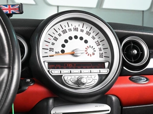 Хетчбэк MINI Cooper 2010 года, 929000 рублей, Аксай