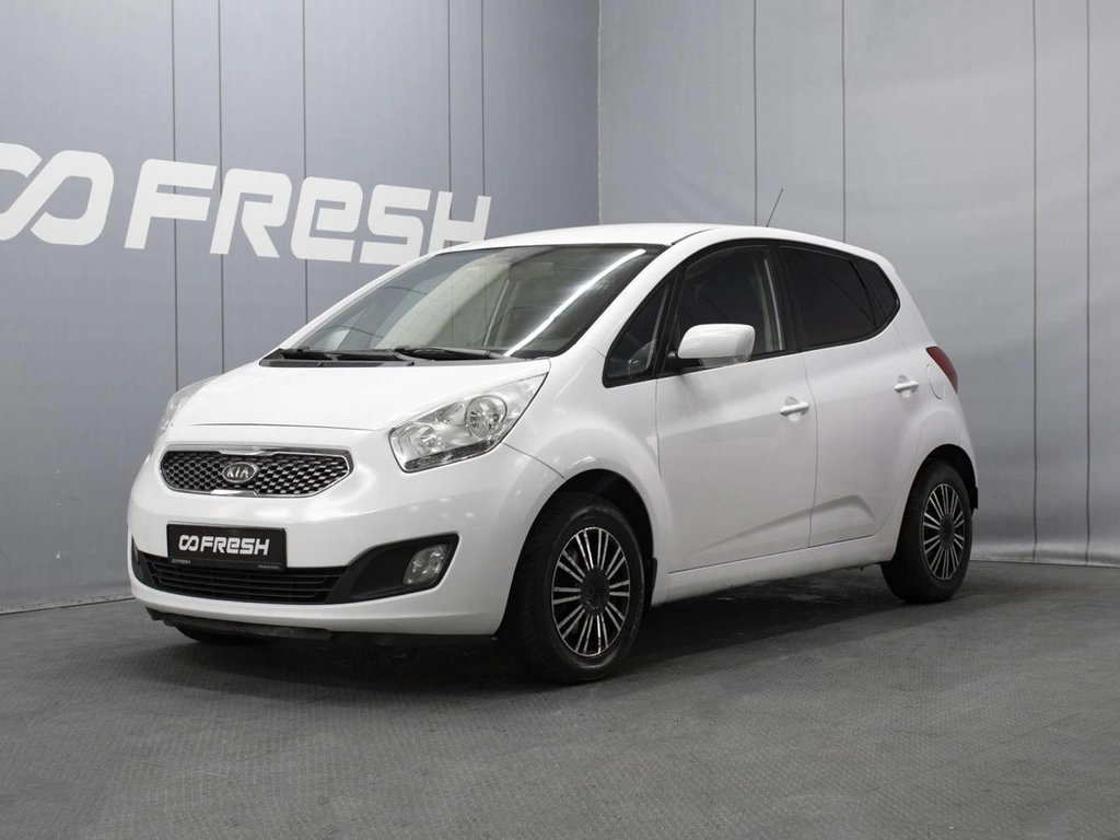 Минивэн Kia Venga 2011 года, 790000 рублей, Омск