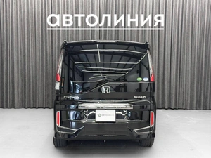 Минивэн Honda Stepwgn 2020 года, 2499000 рублей, Красноярск
