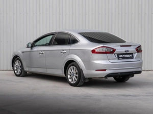 Седан Ford Mondeo 2011 года, 990000 рублей, Краснодар