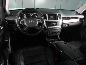 Внедорожник Mercedes-benz M-класс 2012 года, 2300000 рублей, Аксай