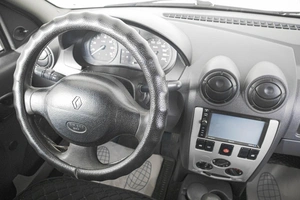 Седан Renault Logan 2006 года, 349000 рублей, Кемерово