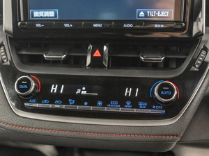 Хетчбэк Toyota Corolla 2018 года, 1550000 рублей, Красноярск