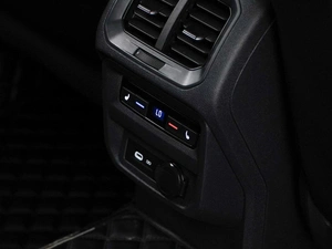 Внедорожник Volkswagen Tiguan 2021 года, 2370900 рублей, Москва